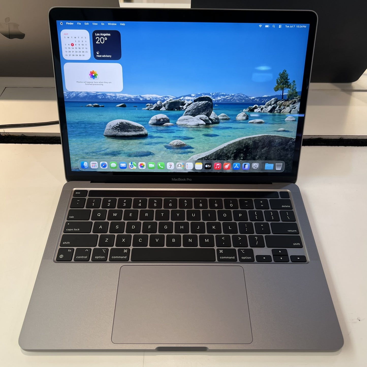 RENEWED Apple MacBook Pro 13" M2 8GB 1TB (2022)
