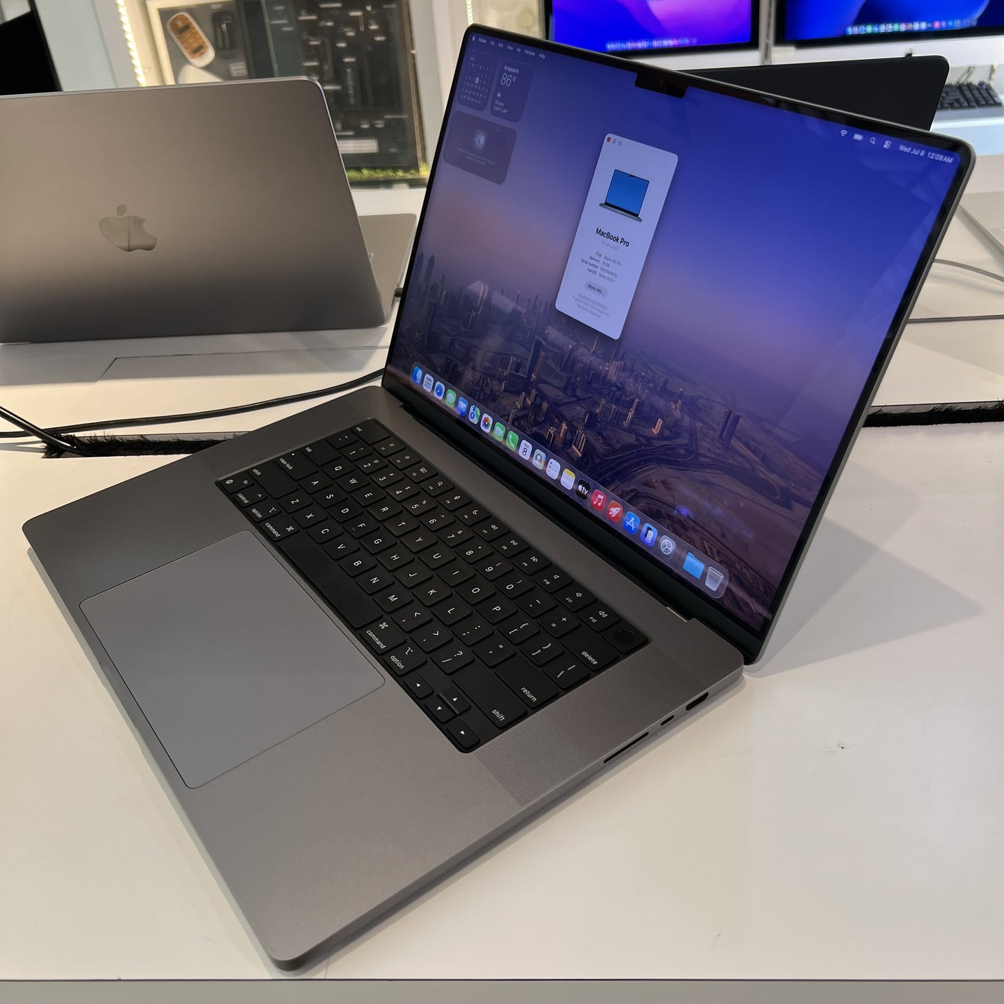 RENEWED Apple MacBook Pro 16" M2 Pro 16GB 1TB (2023)
