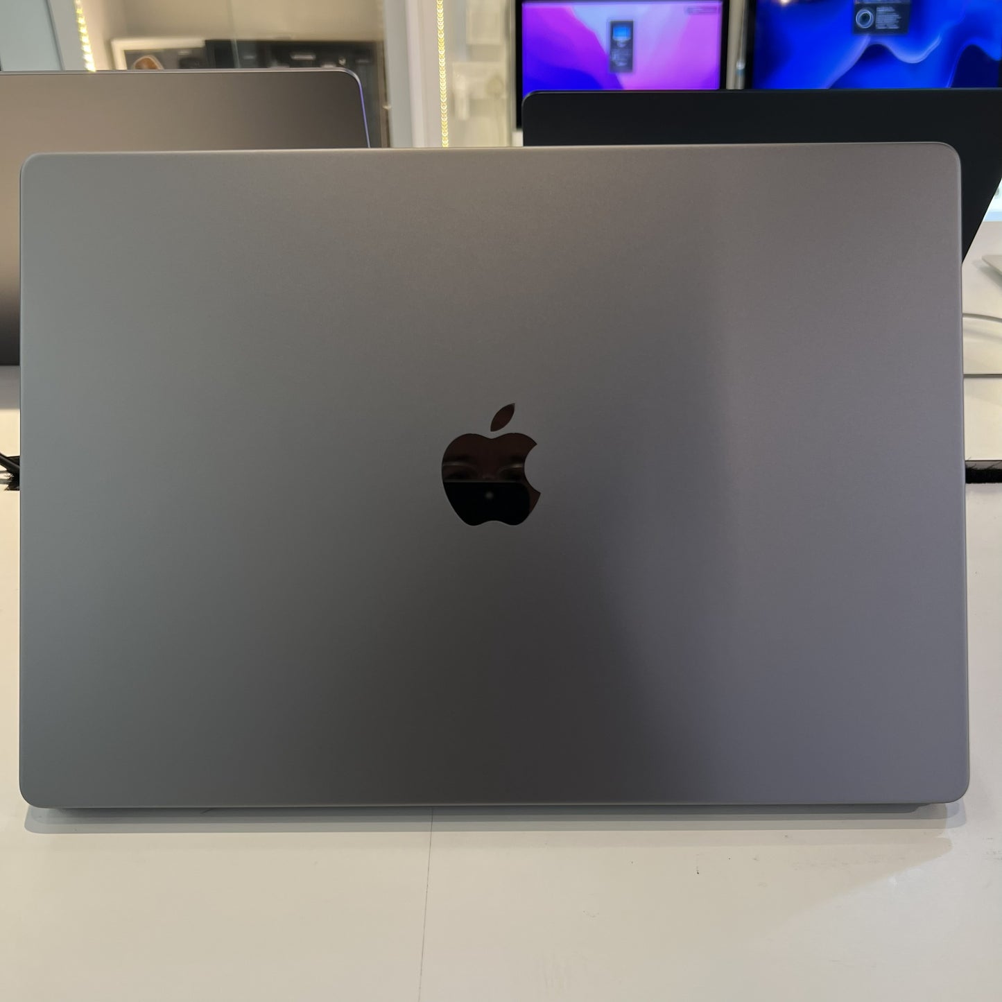 RENEWED Apple MacBook Pro 16" M2 Pro 16GB 1TB (2023)