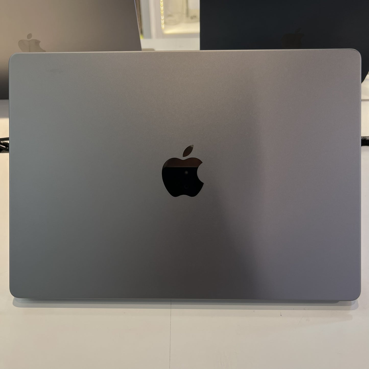 RENEWED Apple MacBook Pro 14" M3 16GB 512GB (2023)