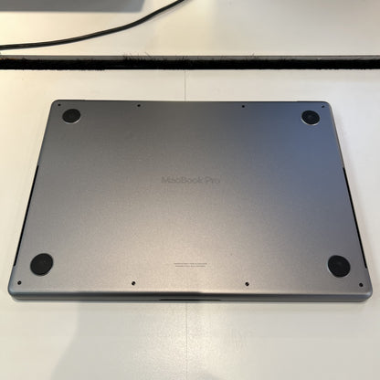 RENEWED Apple MacBook Pro 14" M3 16GB 512GB (2023)