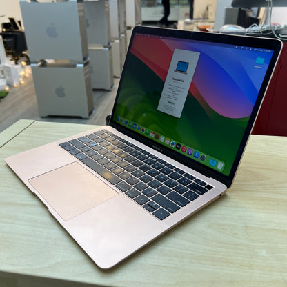 RENEWED Apple MacBook Air 13" 2019 (Like New)