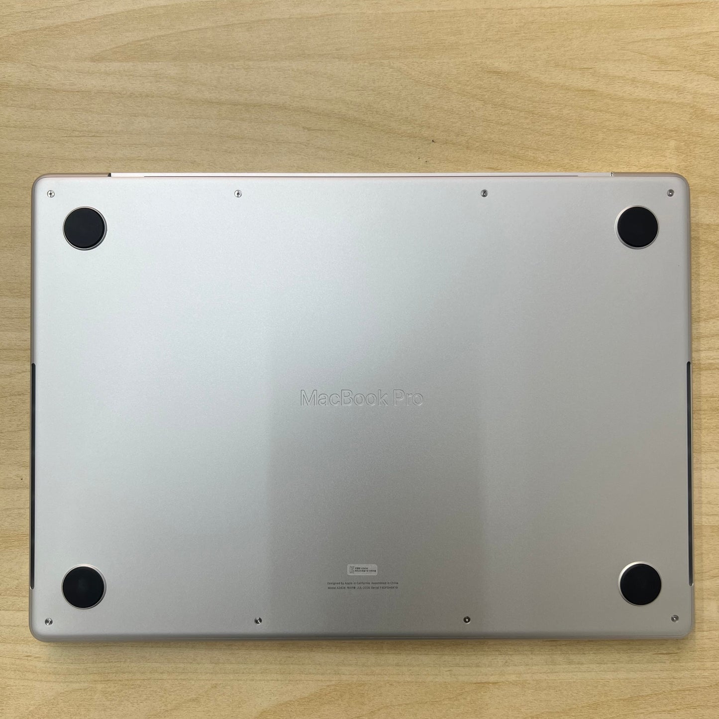Apple MacBook Pro 14" M5 16GB 1TB (Like New)