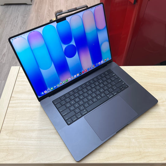 Apple MacBook Pro 16" M3 Max 36GB 1TB (Like New)
