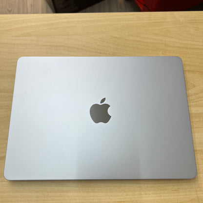 Apple MacBook Air 13" M5 16GB 512GB Sky Blue (Almost New)