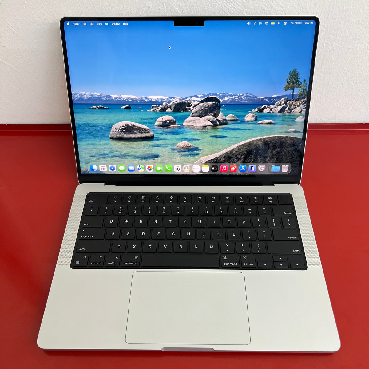 RENEWED Apple MacBook Pro 14" M4 16GB 512GB (2024)