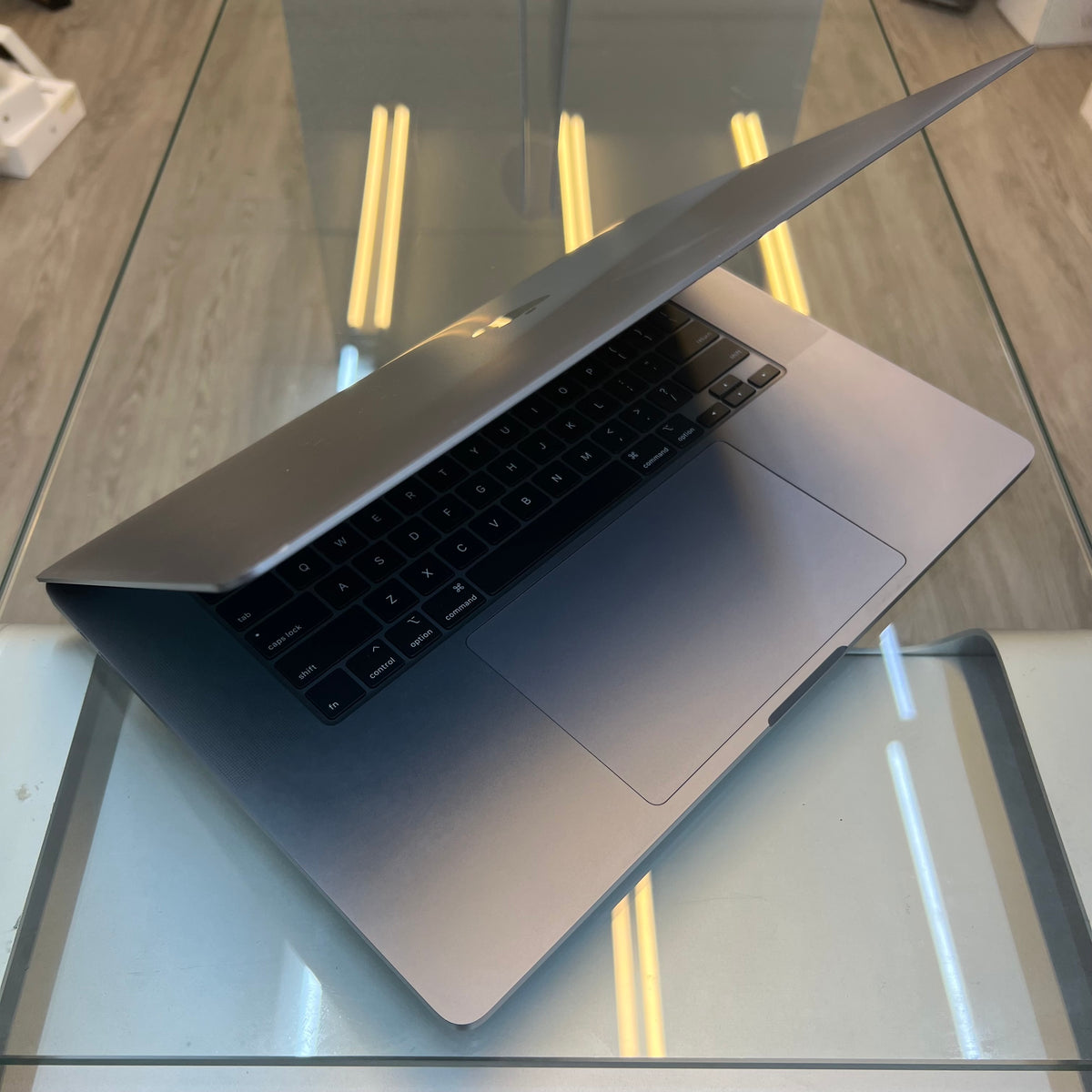 RENEWED Apple MacBook Pro 16" 2019 Core i9 16GB 512GB (Used)